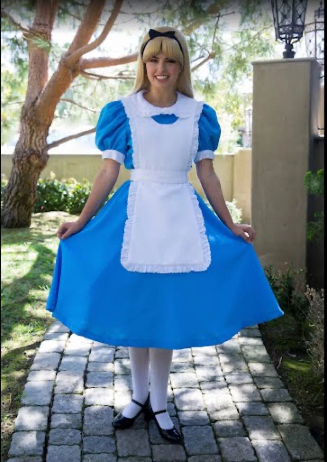 Wonderland Girl party character in Columbus
