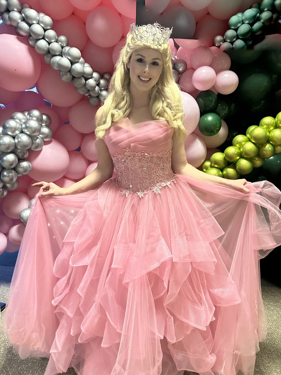 Bubble Witch party character photo 1