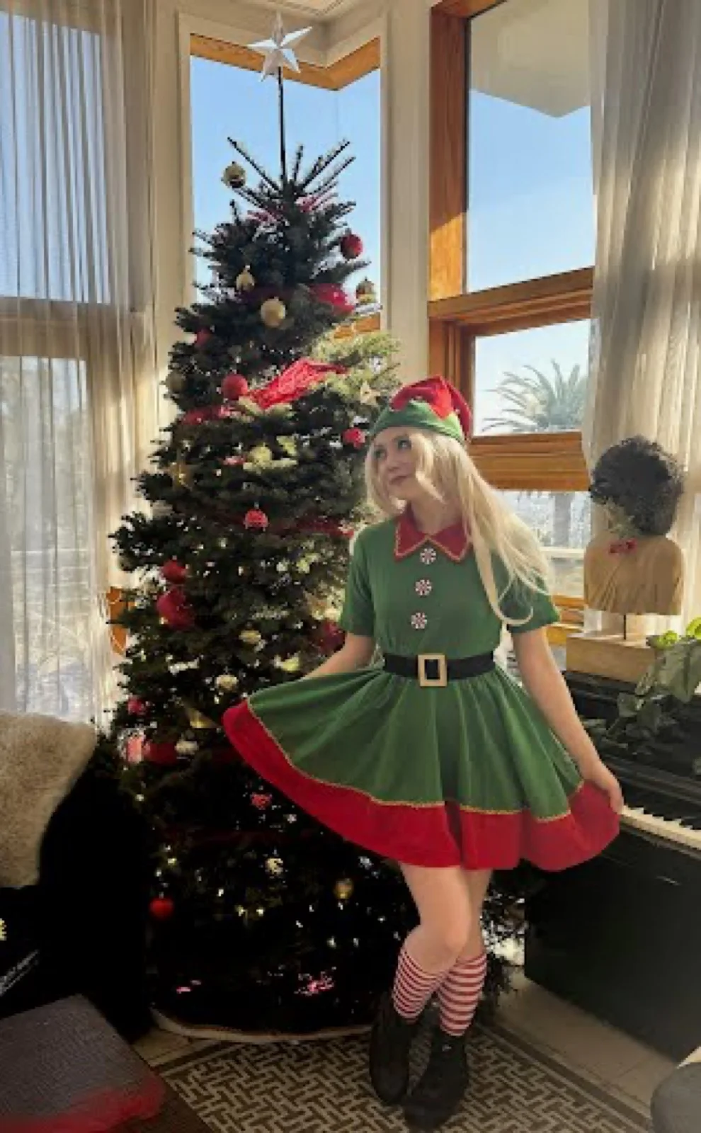 Holiday Elf party character in Columbus