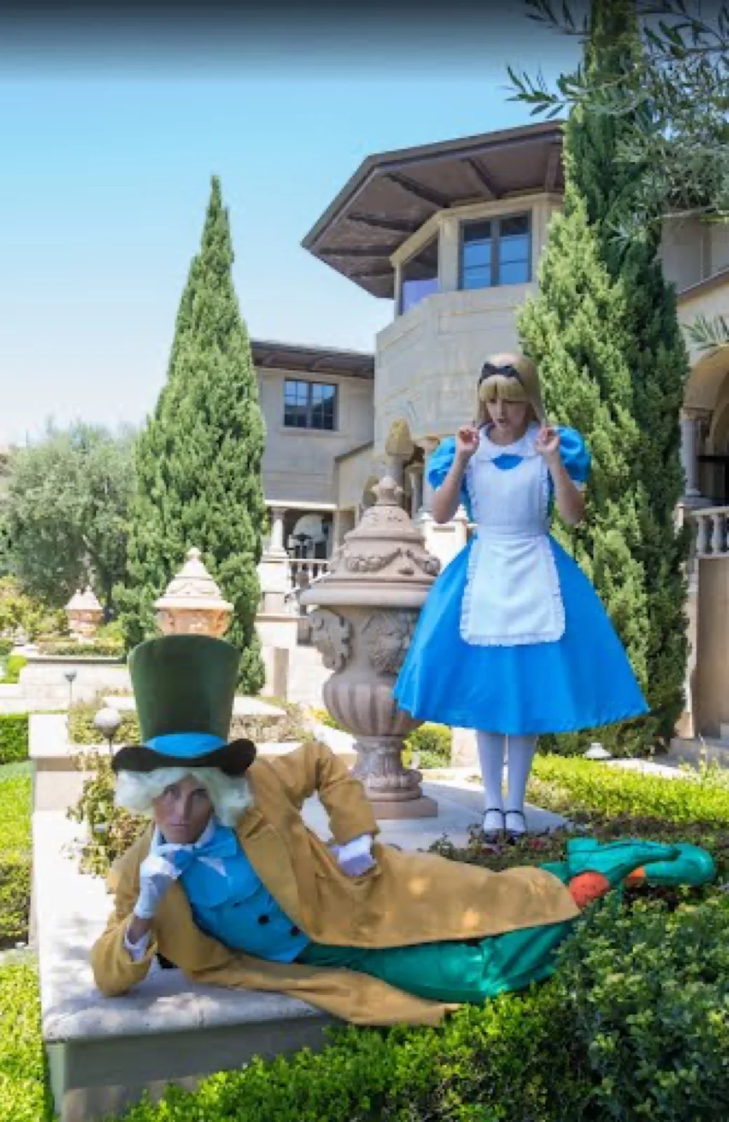 Mad Scientist – Wonderland party character in Columbus